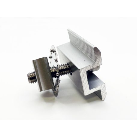 Köztes leszorító komplett földelő lemezzel W50B sínhez Ezüst szin